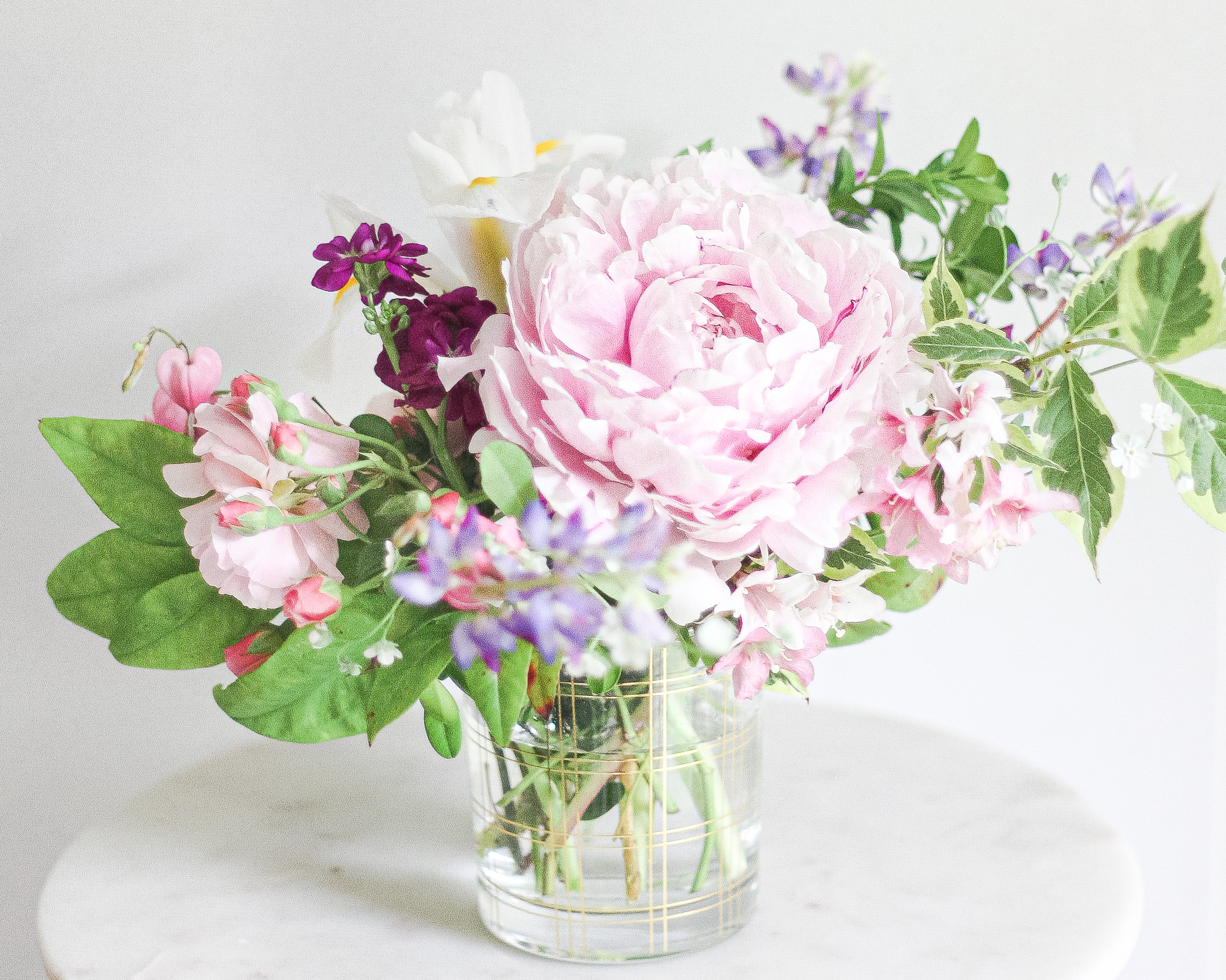 How to Create Your Own Floral Arrangements