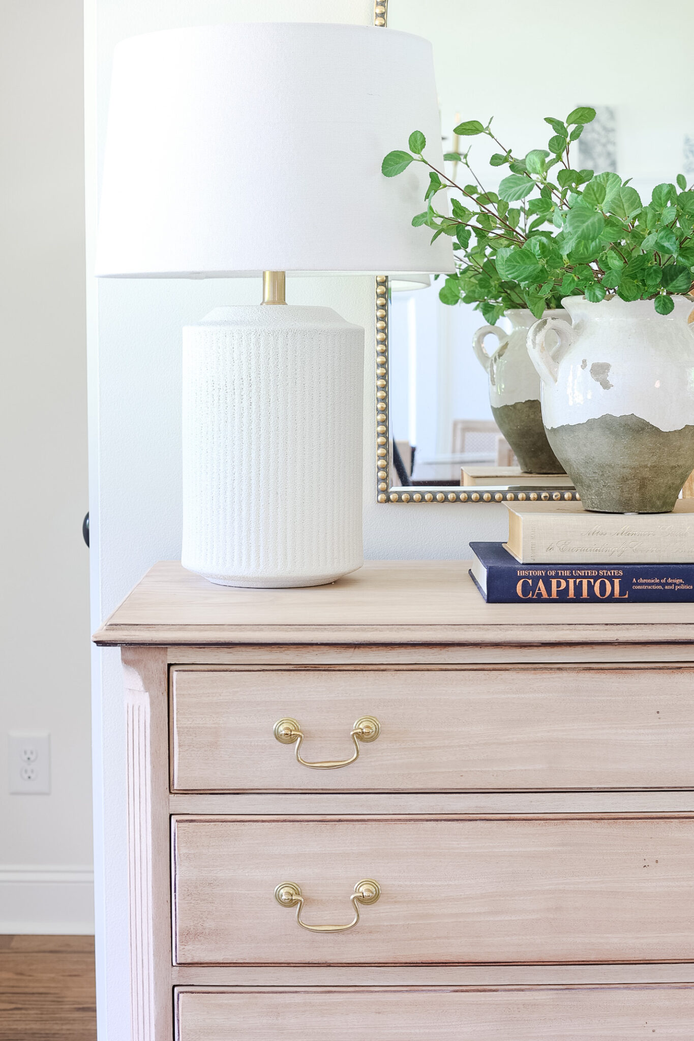 How to Strip and Bleach Mahogany Furniture