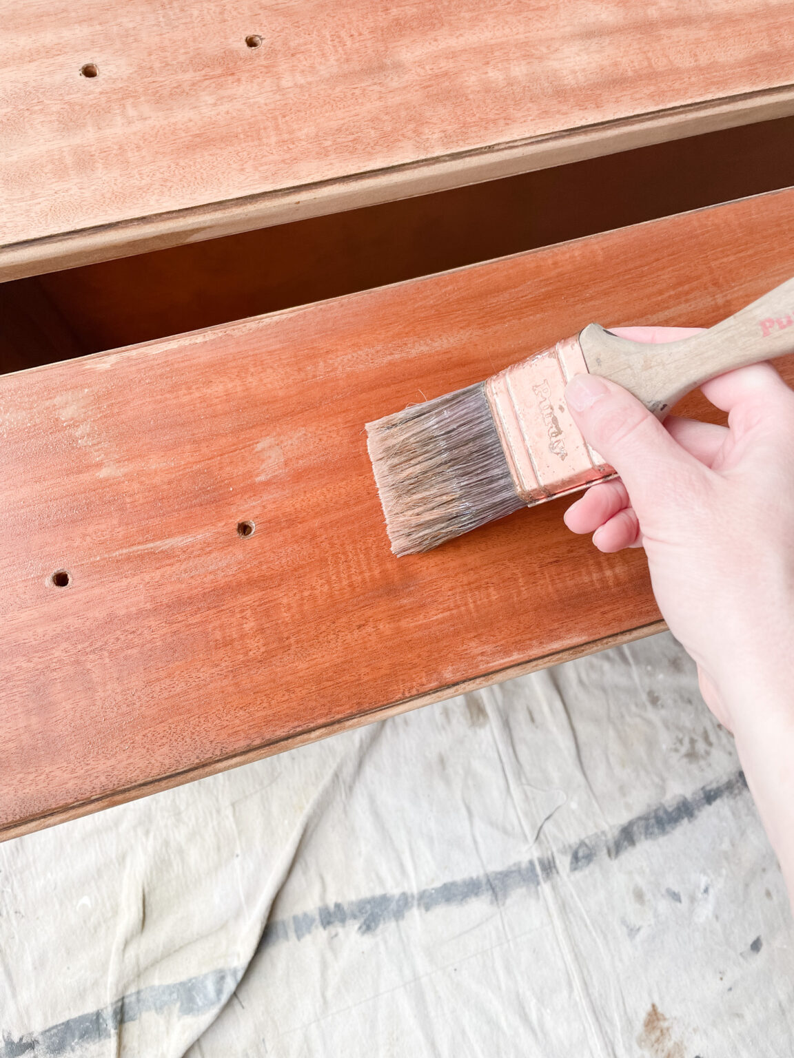 How to Strip and Bleach Mahogany Furniture