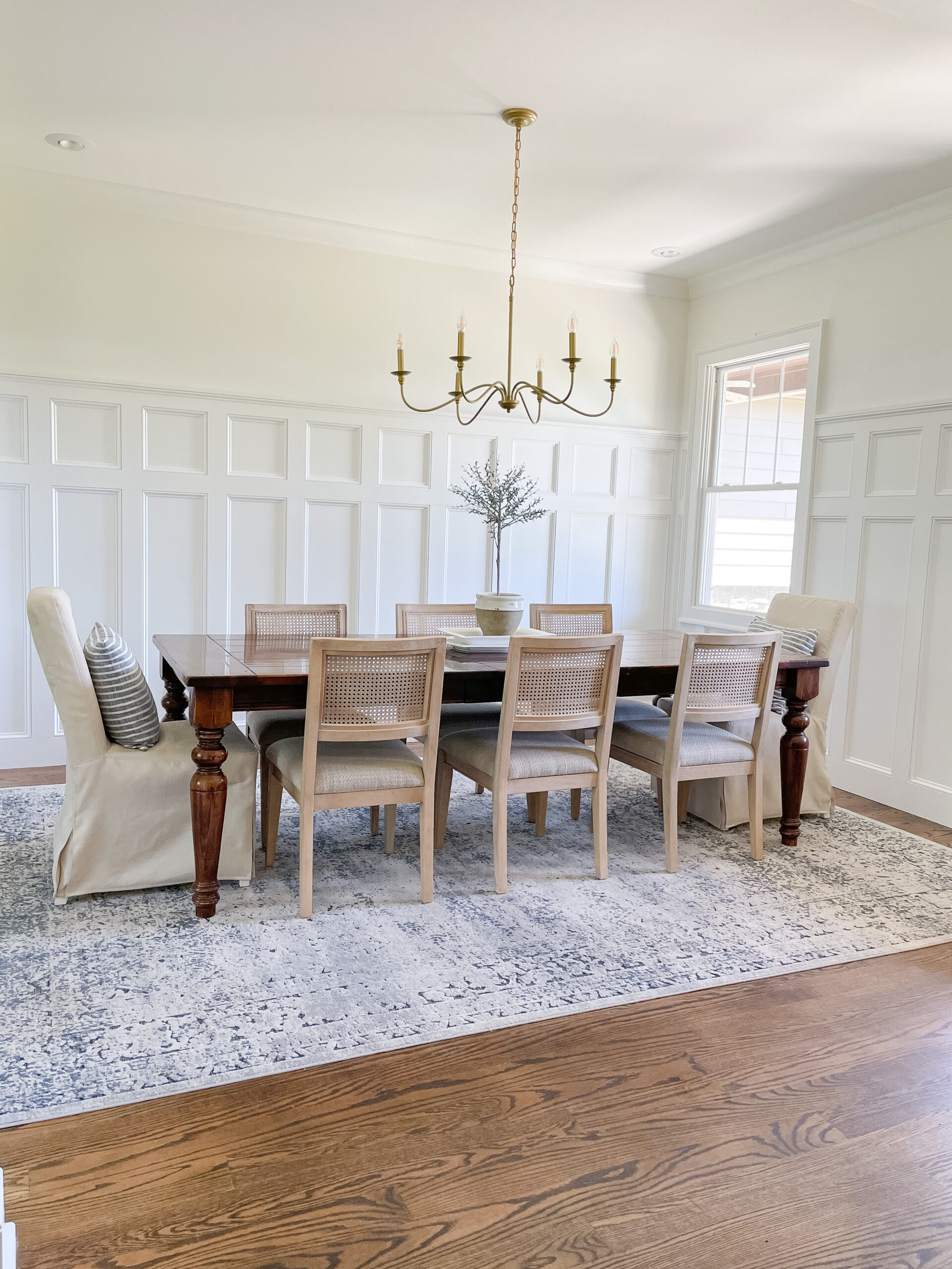 board and batten in dining room waiting for installing wallpaper