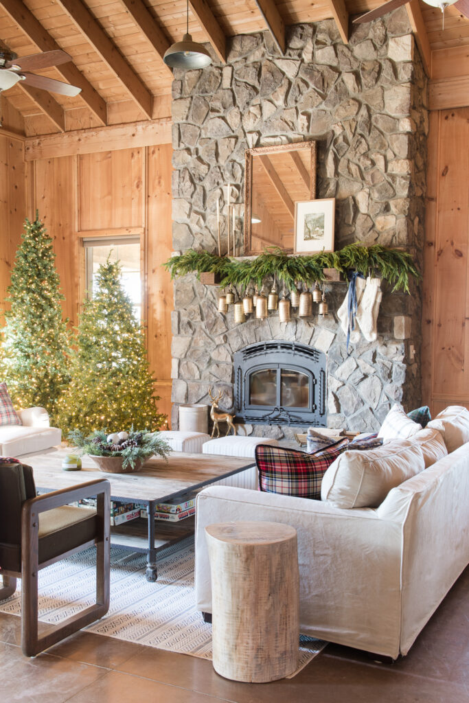 Barndominium Christmas | Amelia Lawrence