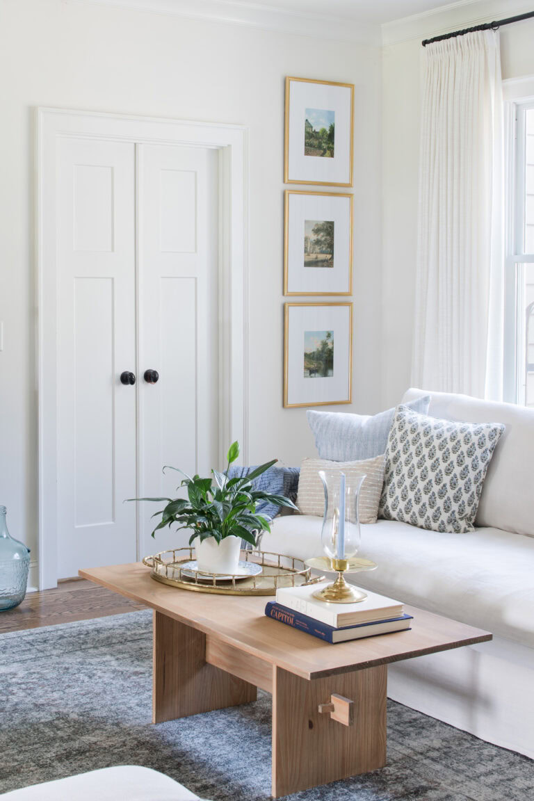 Benjamin Moore White Dove OC-17