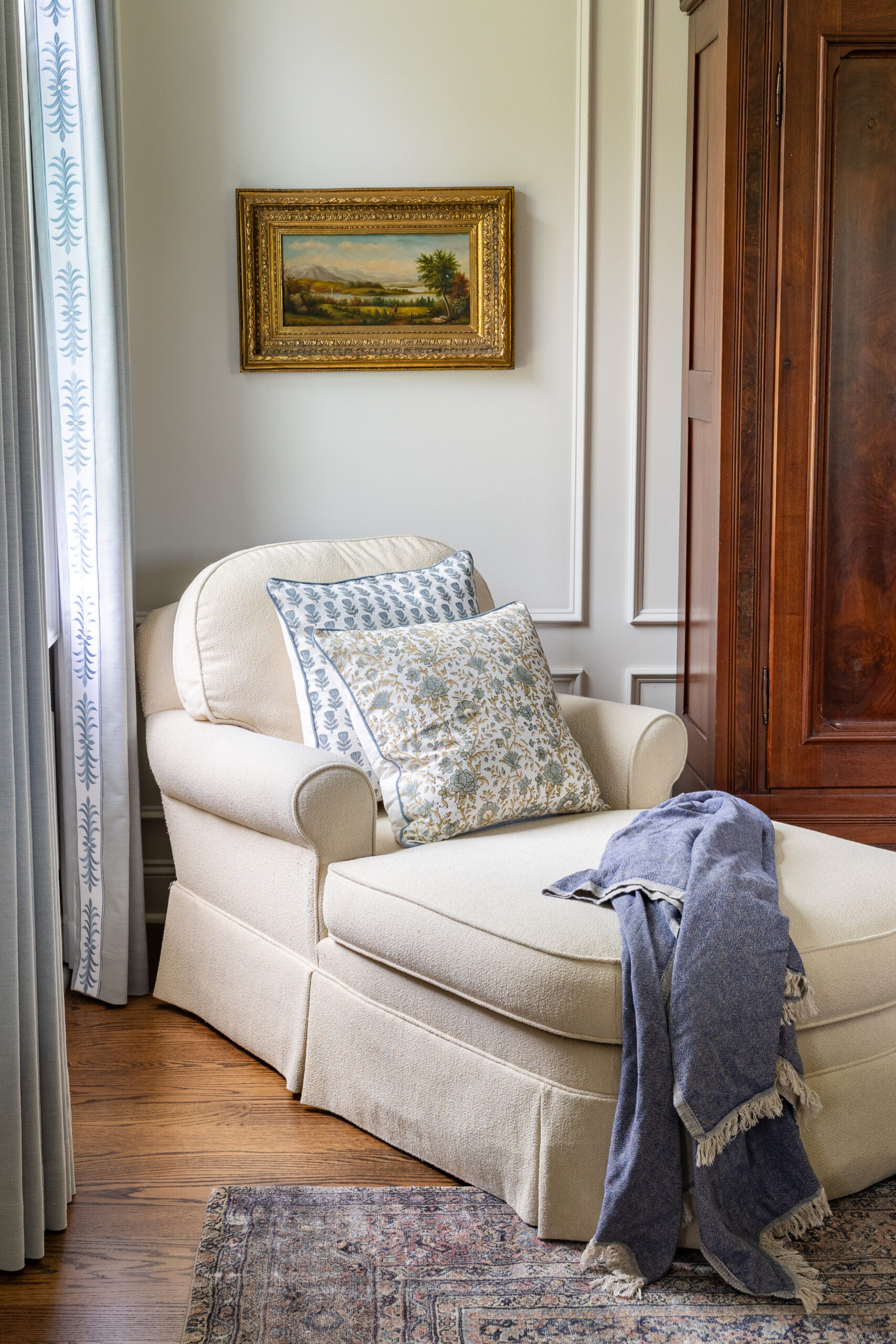 white dove on walls in bedroom